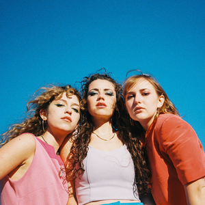 女厕偷拍未删减版
