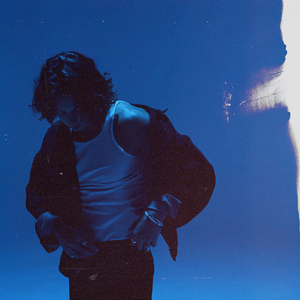 女厕偷拍未删减版
